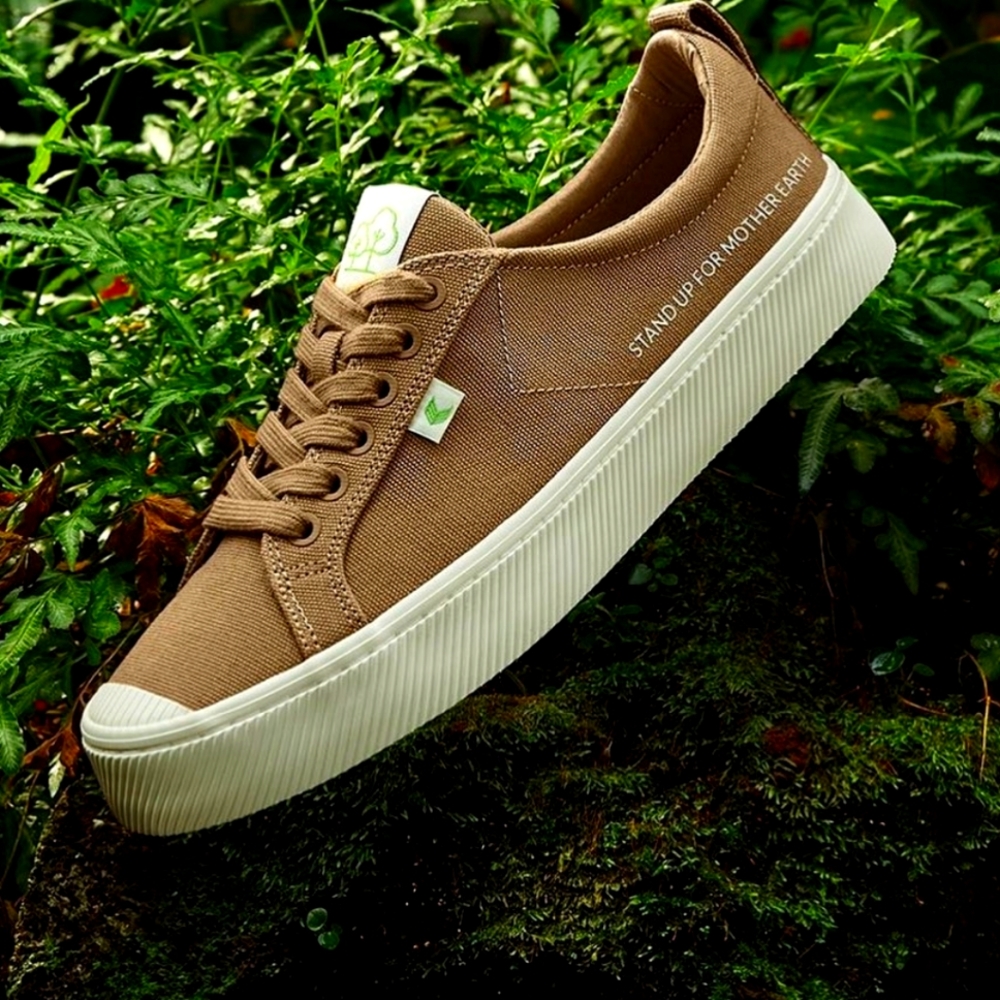 NEW CARIUMA LOW EARTH DAY BURNT SAND CANVAS SNEAKER Unisex 9 Woman's 7.5 Men